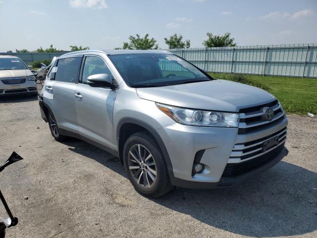 Vin: 5tdjzrfh0ks582984, lot: 59602985, toyota highlander se 20194