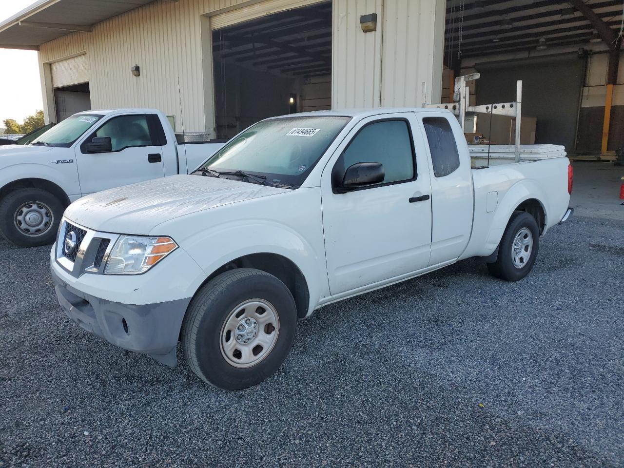 NISSAN FRONTIER S