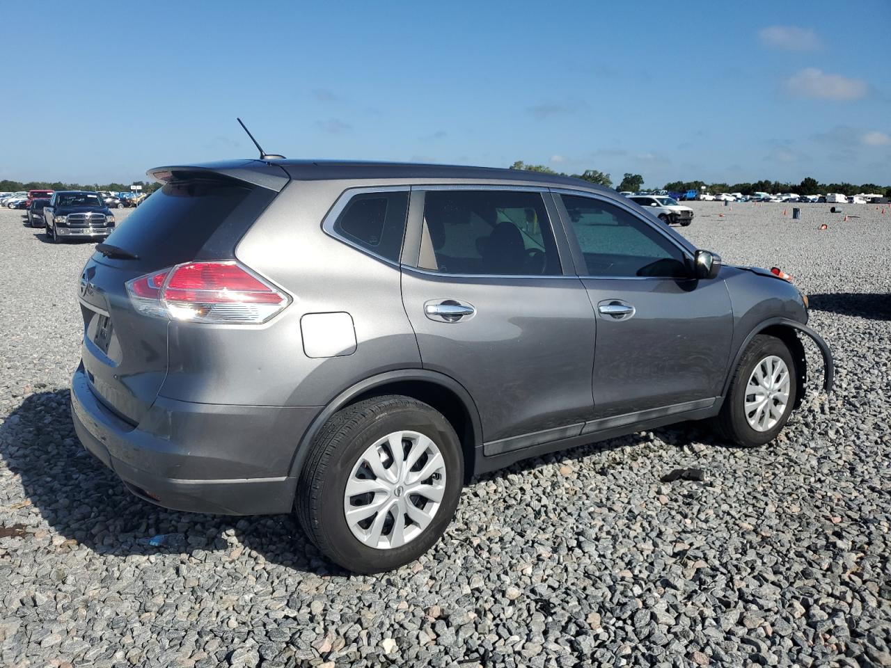 Nissan Rogue s 2015