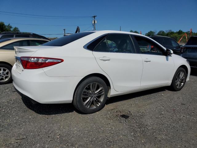 Vin: 4t1bf1fk1hu783724, lot: 59227025, toyota camry le 20173