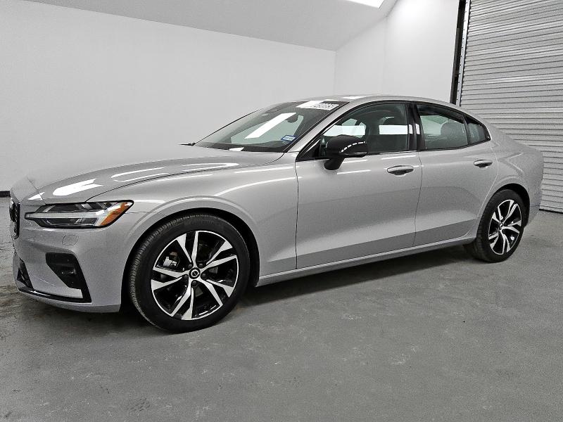 Vin: 7jrl12fj9sg366637, lot: 59049085, volvo s60 core core 2025 img_1