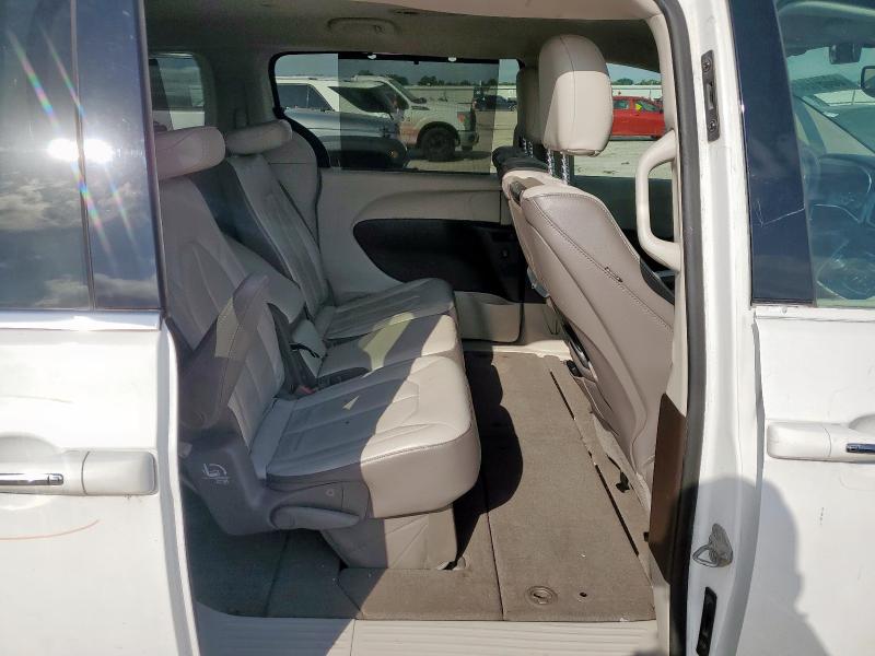 2018 CHRYSLER PACIFICA T 2C4RC1EG7JR197833