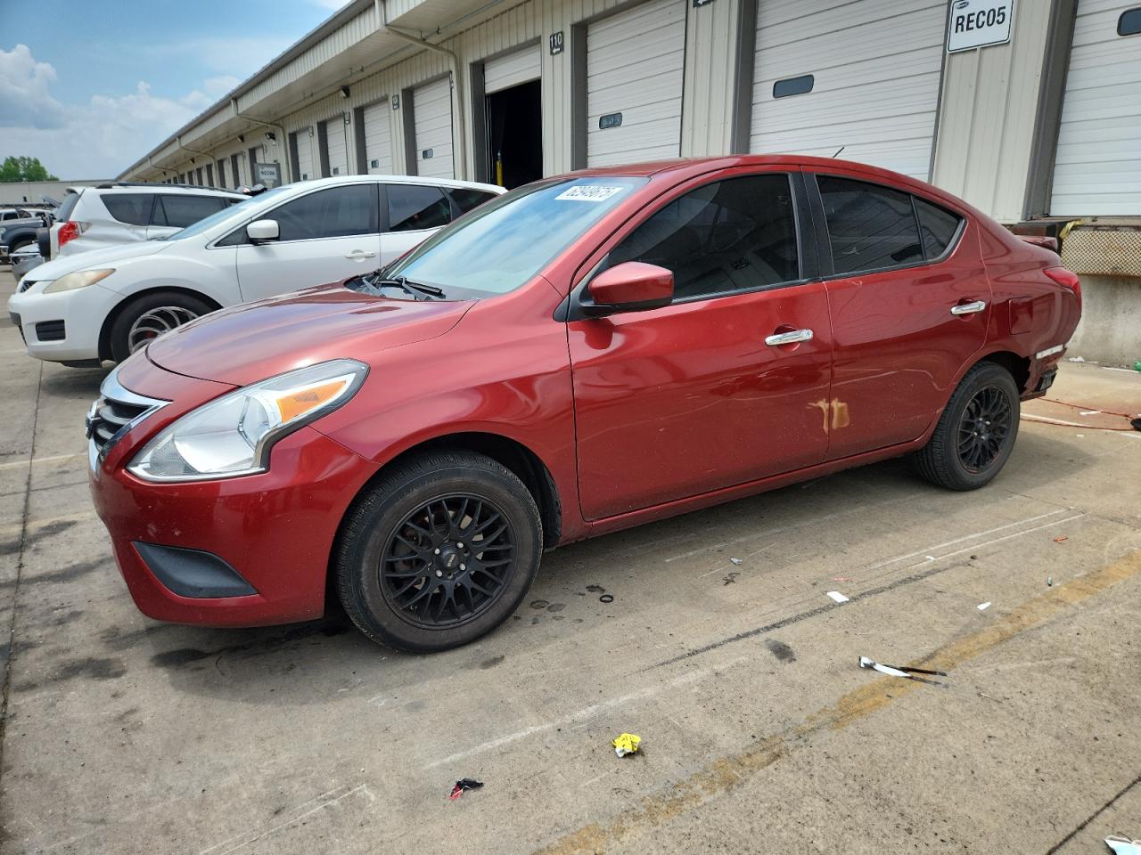 NISSAN VERSA S