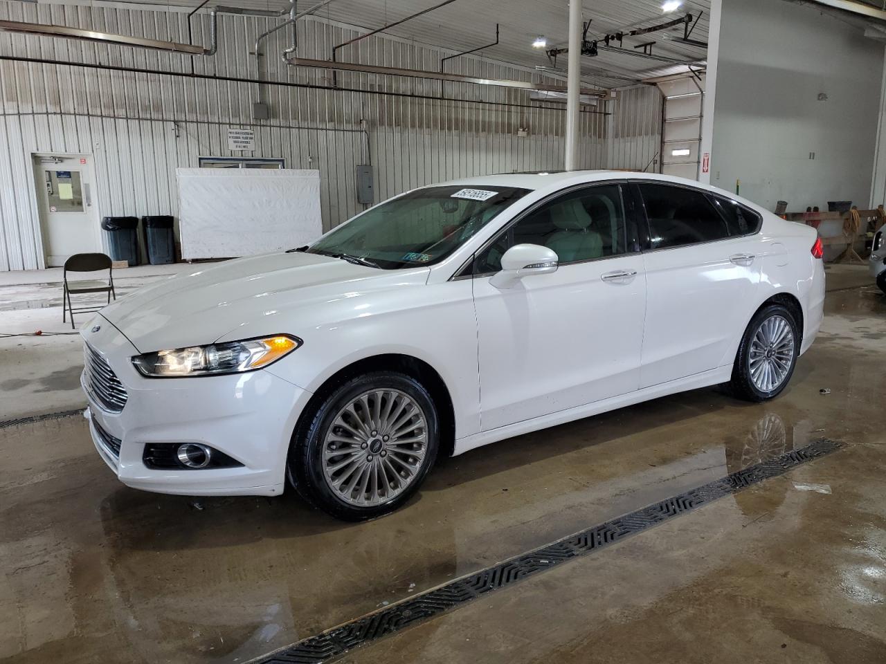  Salvage Ford Fusion