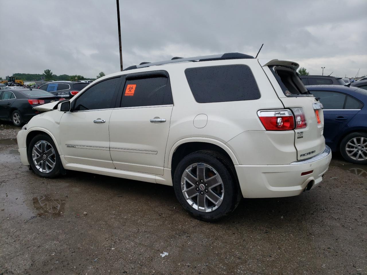 GMC ACADIA DENALI