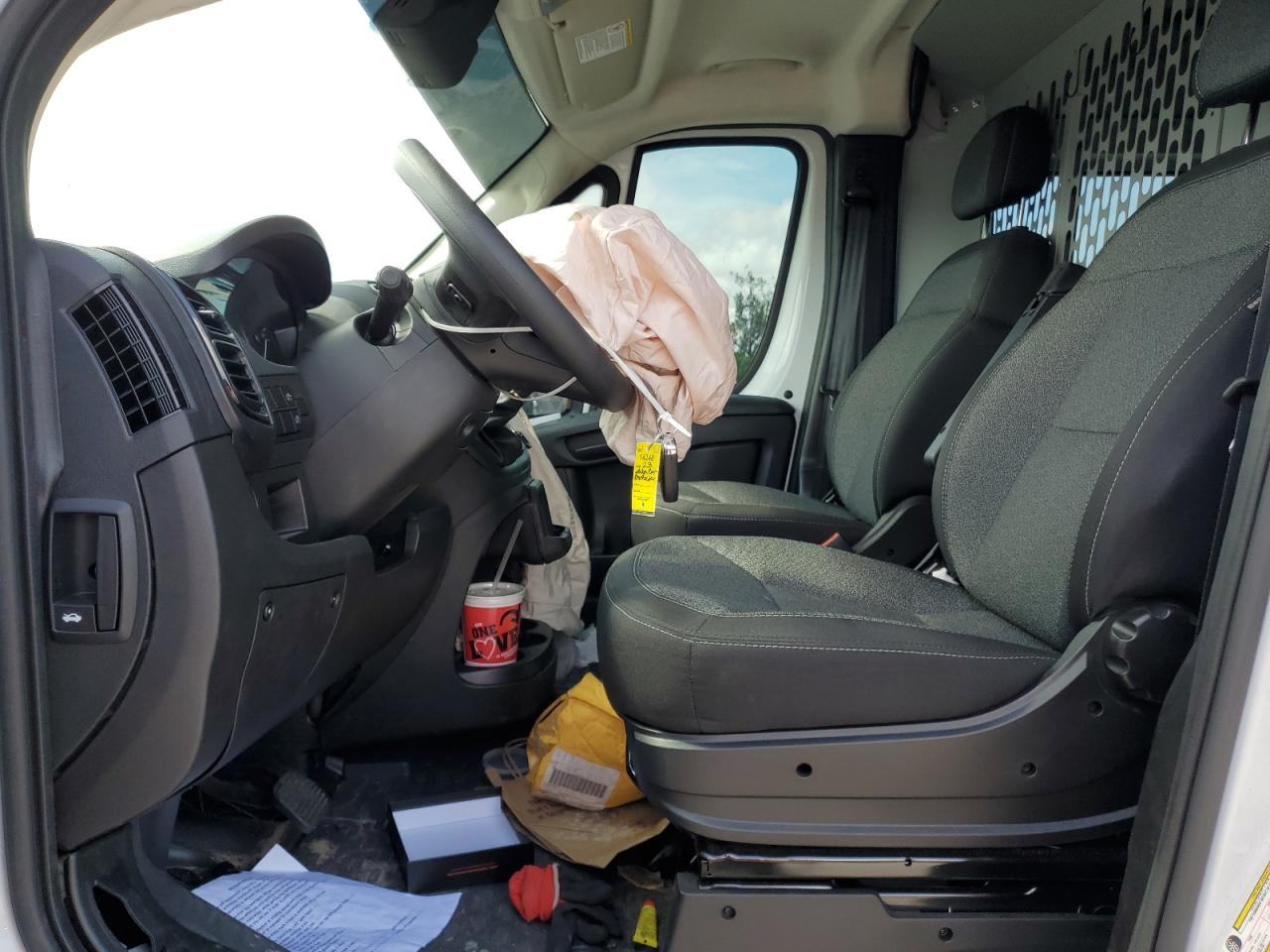 RAM PROMASTER 1500 HIGH