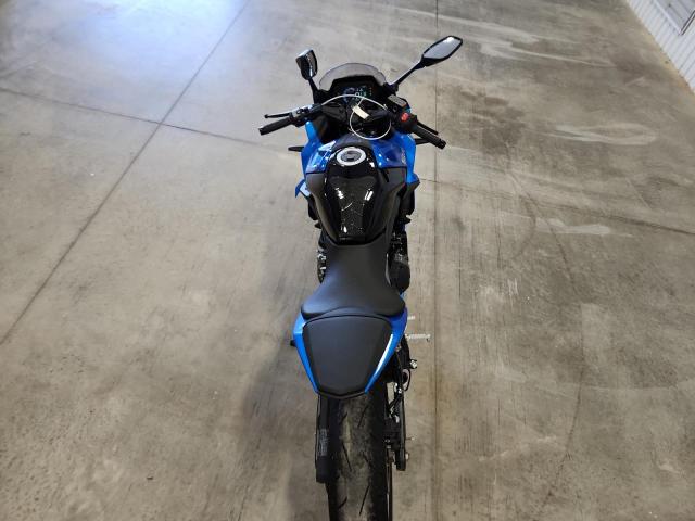 2024 SUZUKI GSX800 F JS1EM13BXR7103583