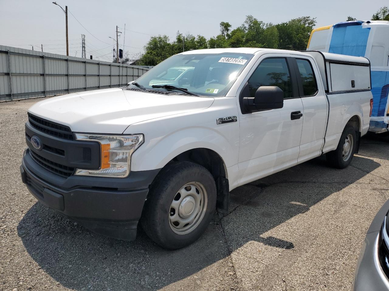 FORD F-150 SUPER CAB
