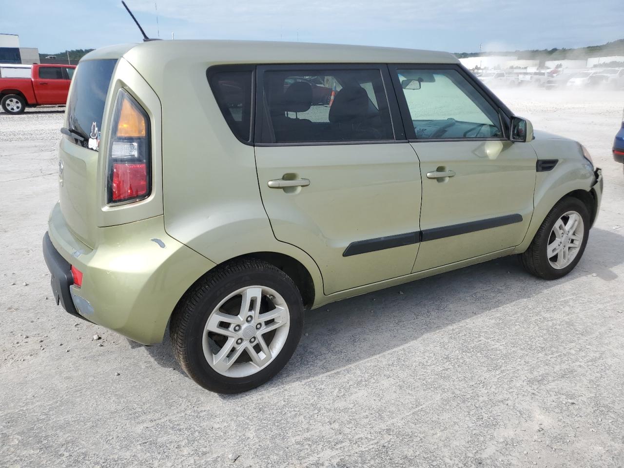 KIA SOUL +