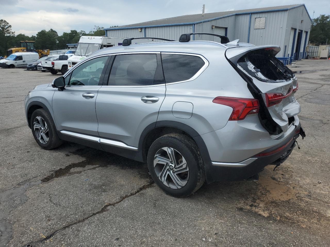 Lot #3313436932 2023 HYUNDAI SANTA FE S
