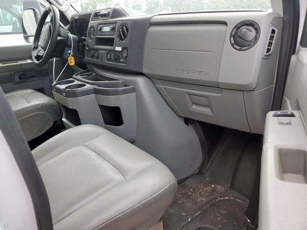 Ford Econoline 2023