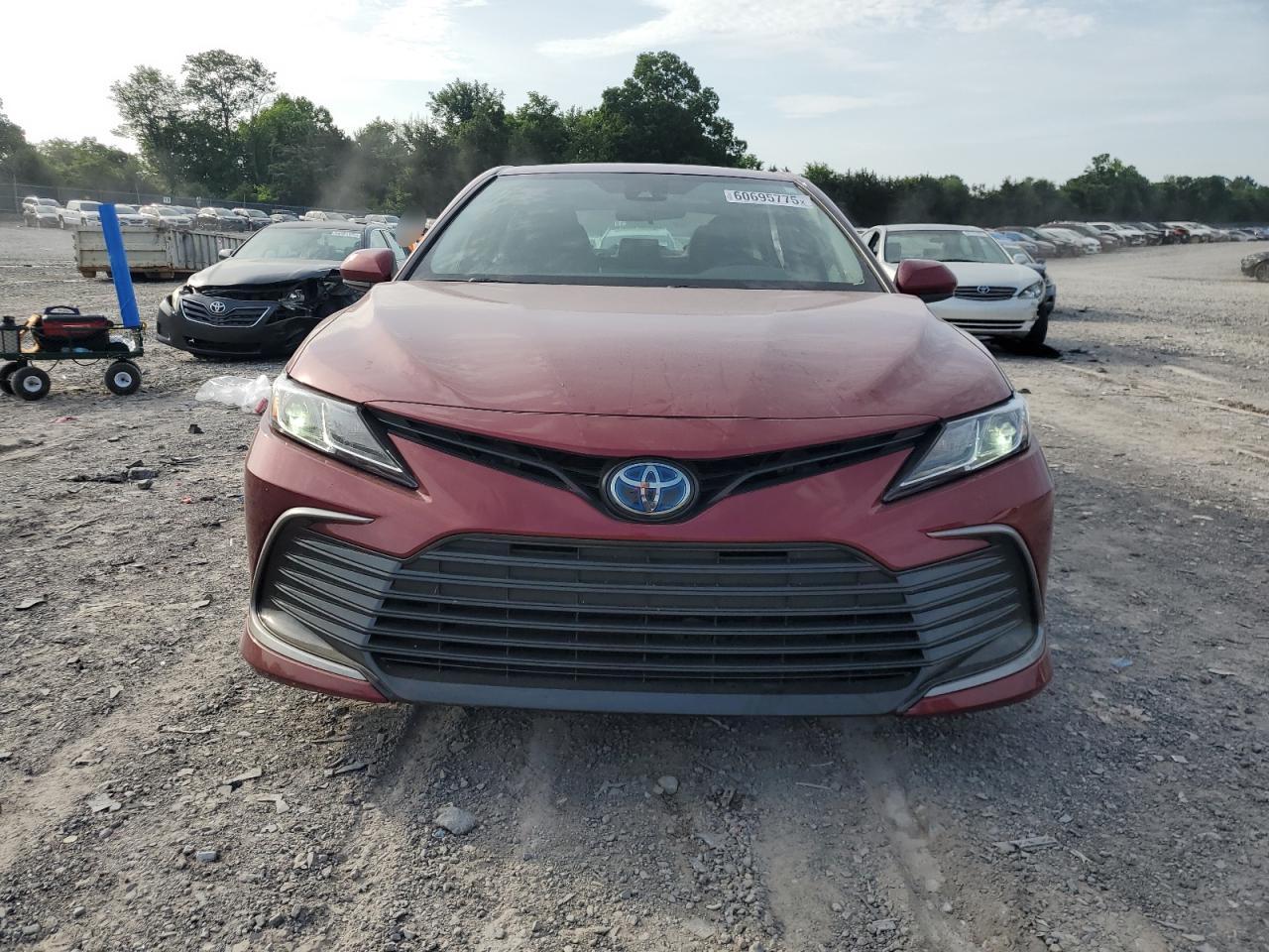 Toyota Camry le 2022