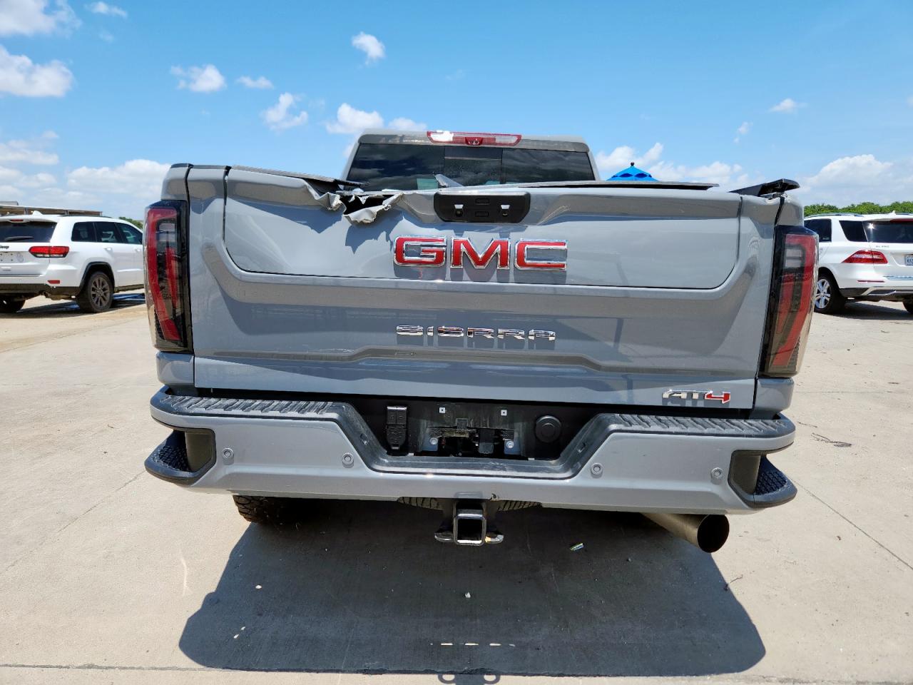 GMC SIERRA K2500 AT4