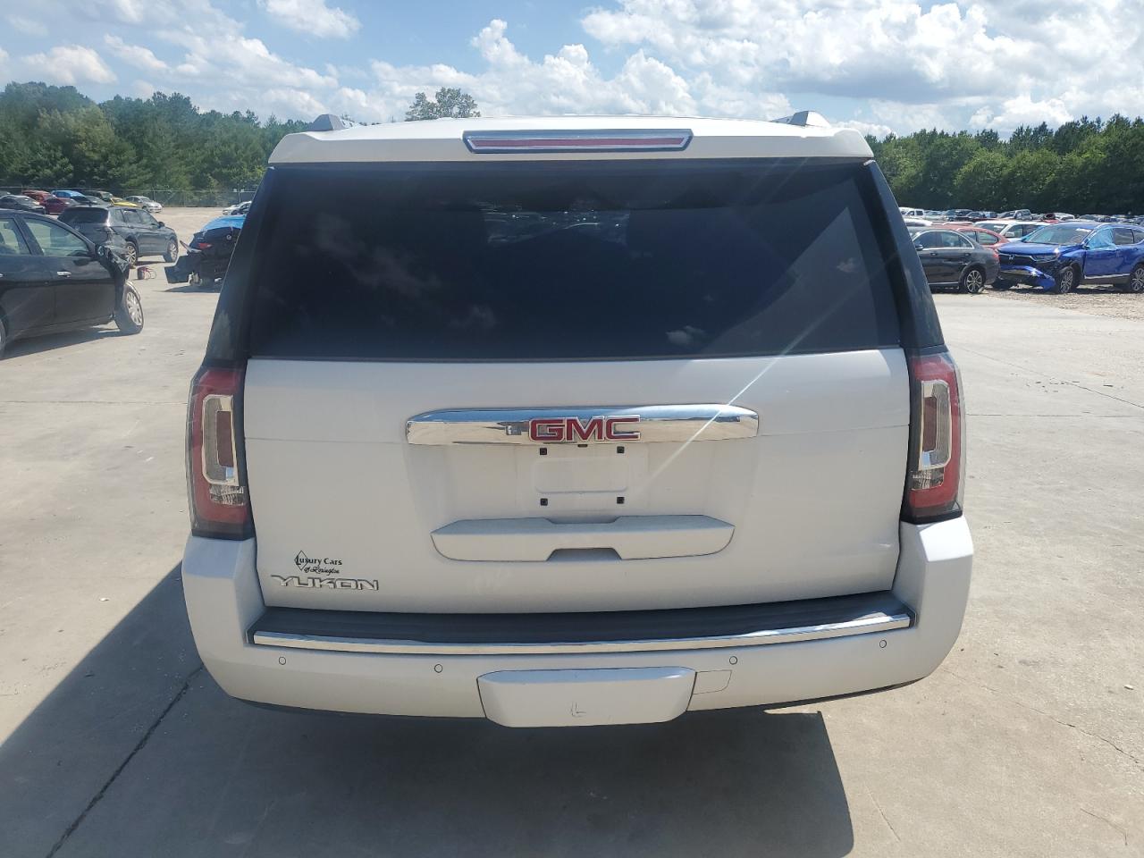 GMC YUKON DENALI