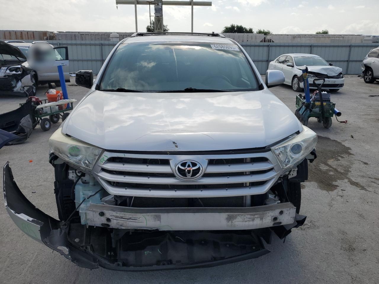 Toyota Highlander 2011