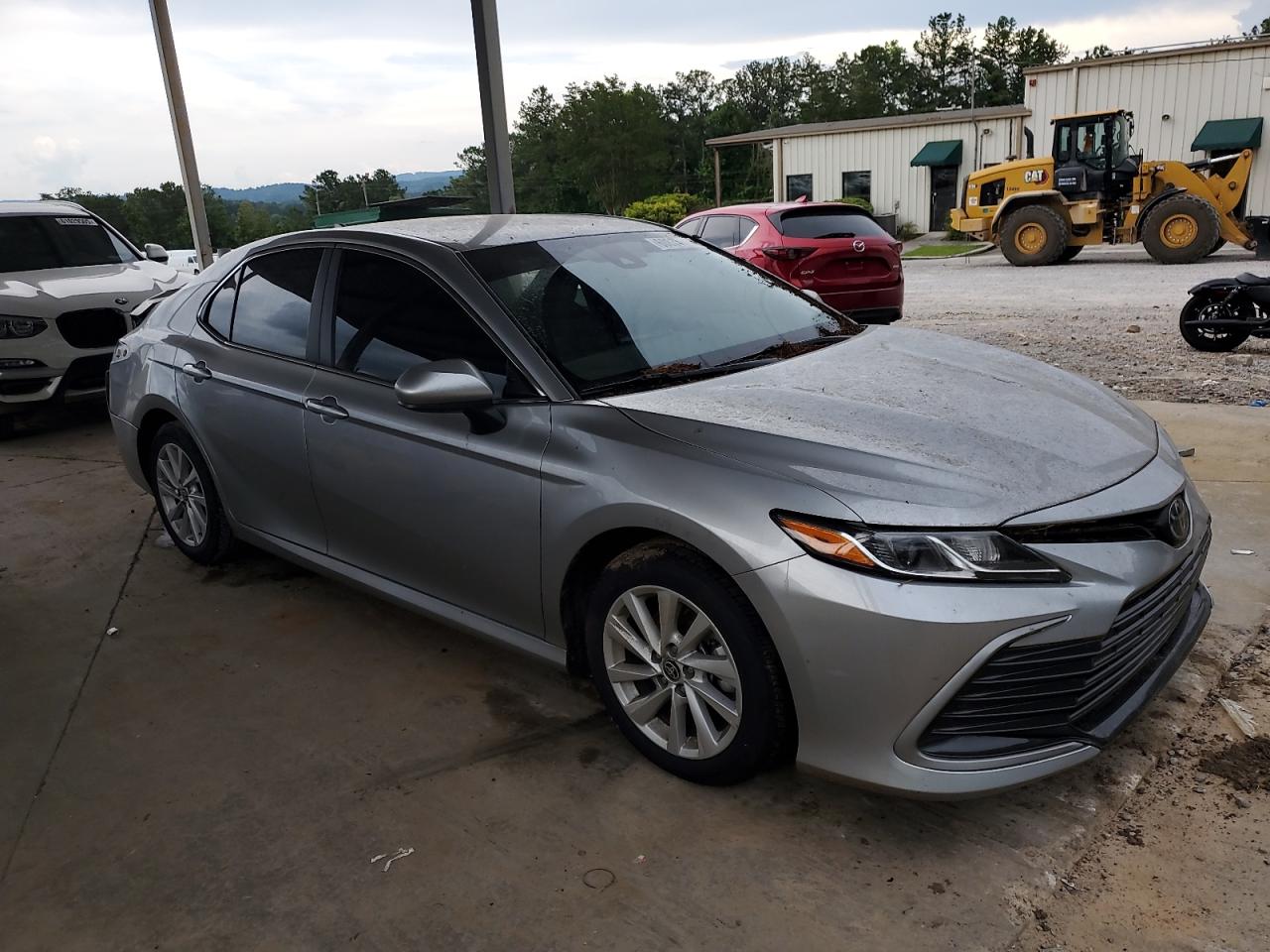 Toyota Camry le 2023