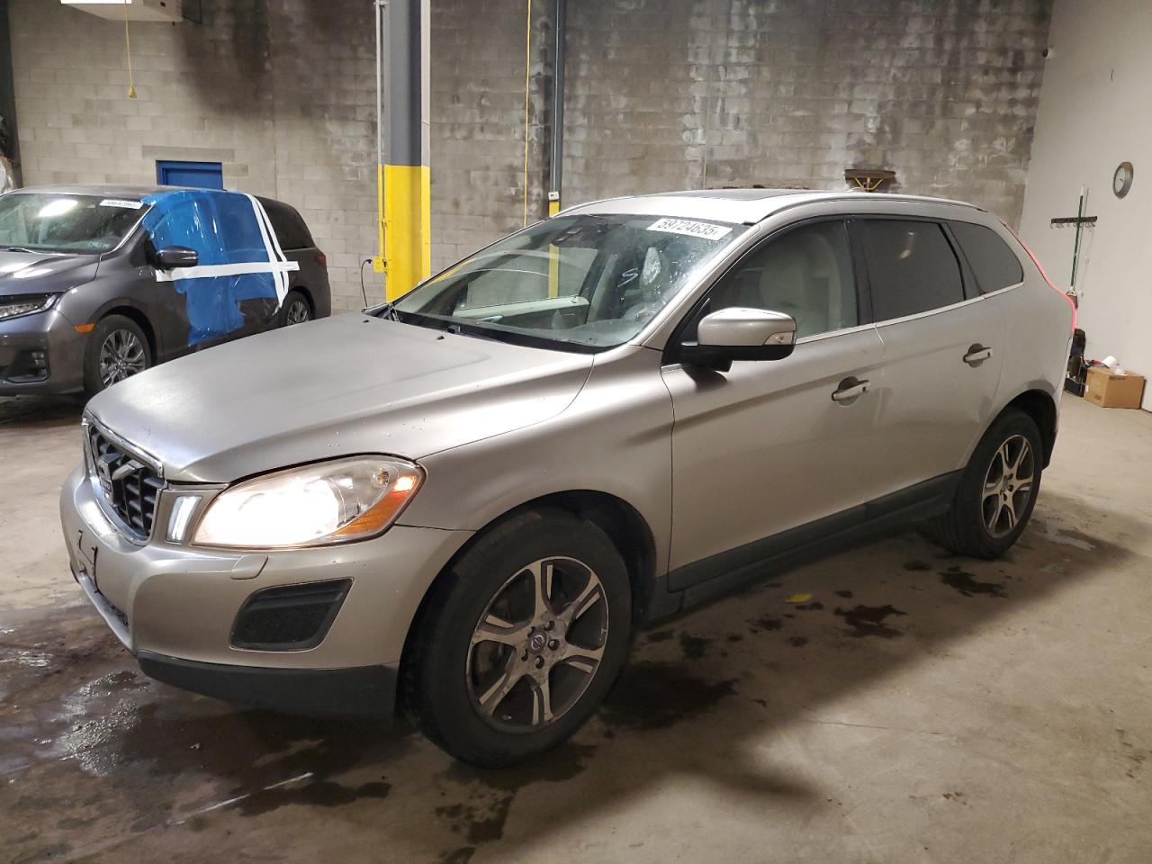 VOLVO XC60 T6