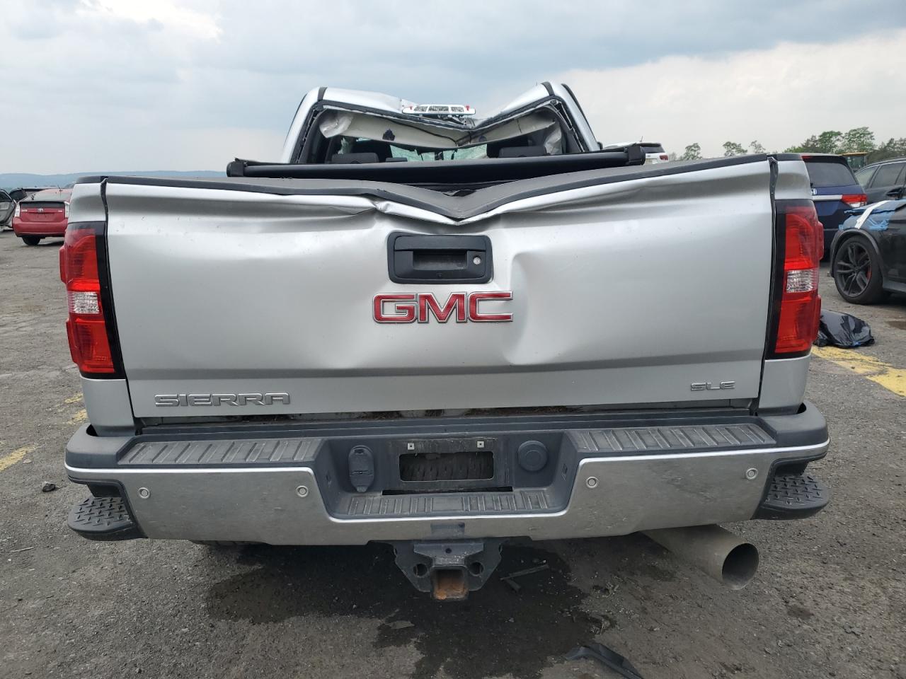 GMC SIERRA K2500 SLE