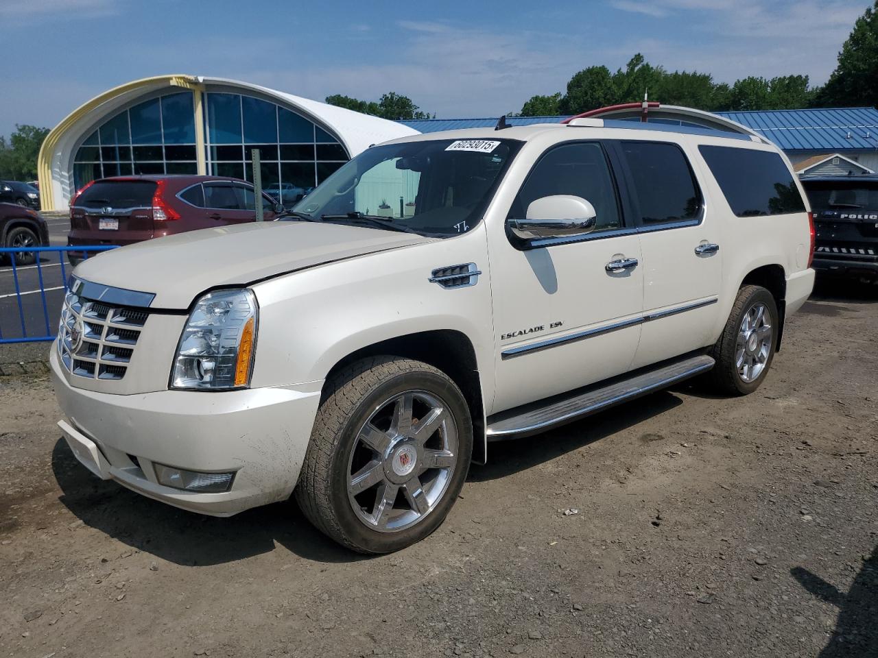 CADILLAC ESCALADE ESV LUXURY