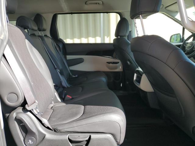 2024 KIA CARNIVAL E KNDNC5H3XR6373159