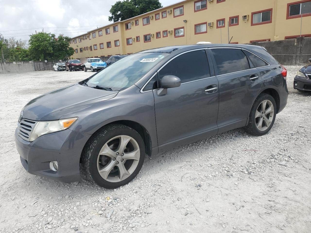 TOYOTA VENZA LE