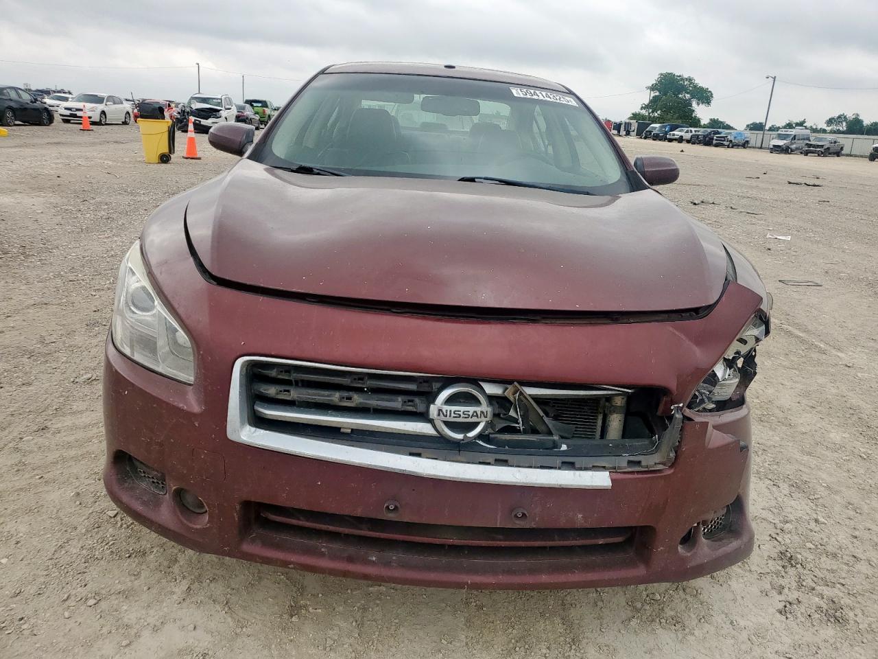 NISSAN MAXIMA S