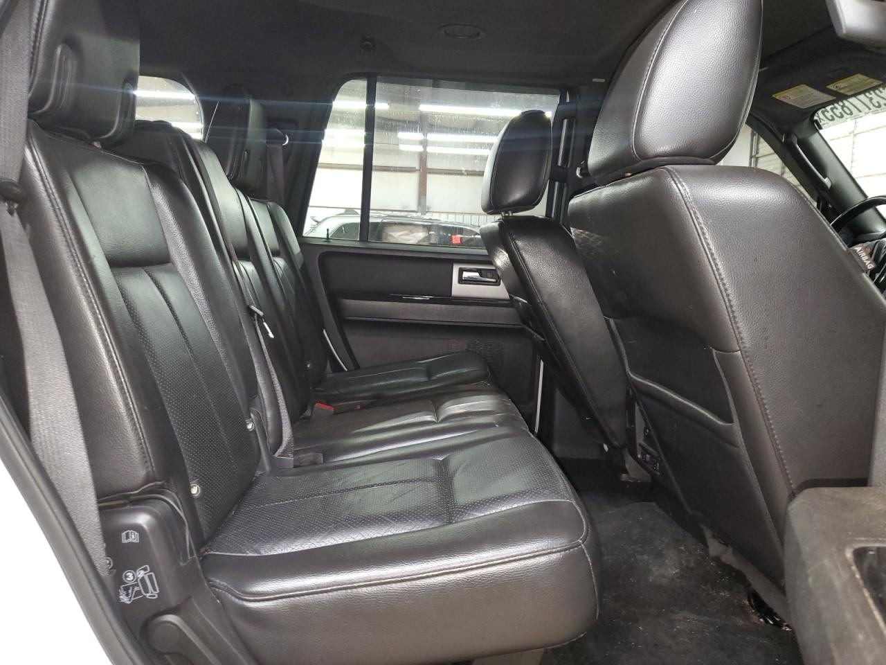 FORD EXPEDITION LIMITED