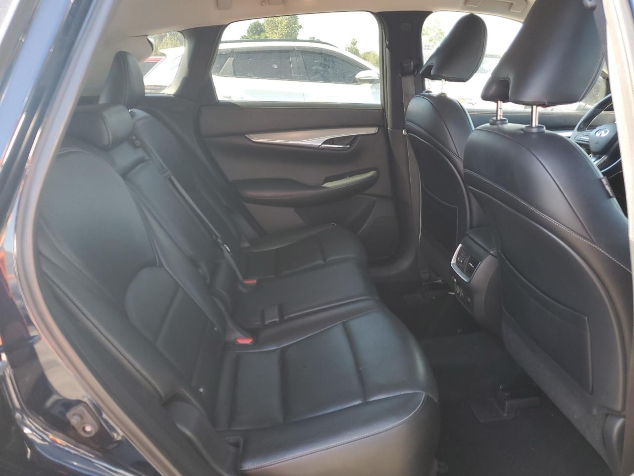 INFINITI QX50 ESSENTIAL