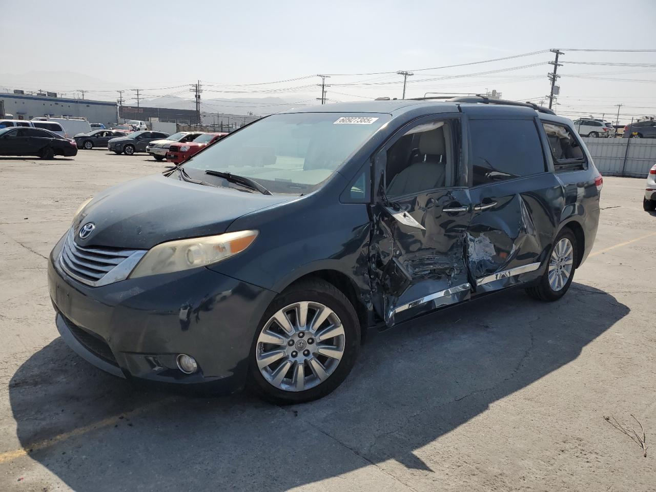 TOYOTA SIENNA XLE