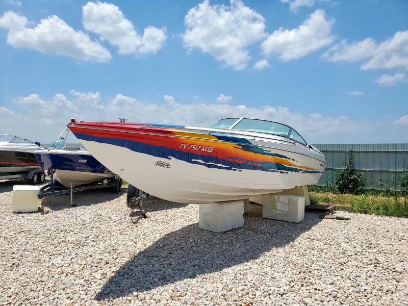 FORMULA BOAT 1998 white   TNRD7215J798 photo #3