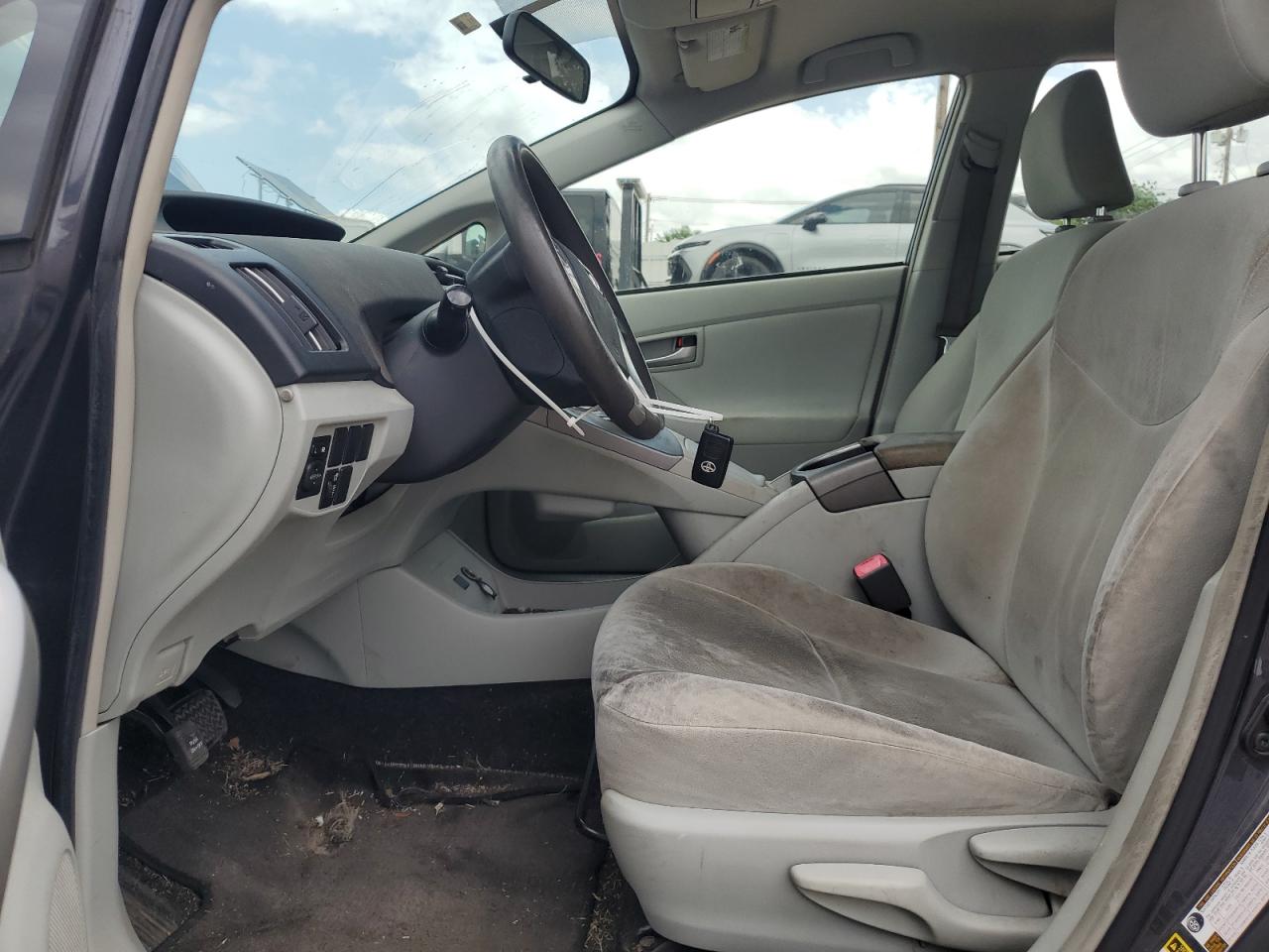 Toyota Prius 2012
