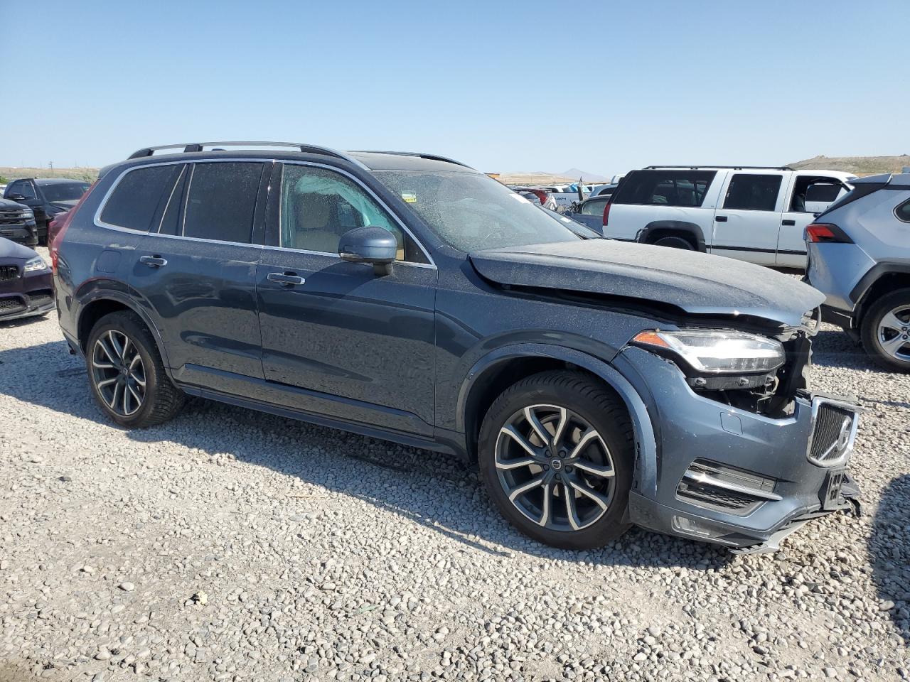 VOLVO XC90 T6 MOMENTUM