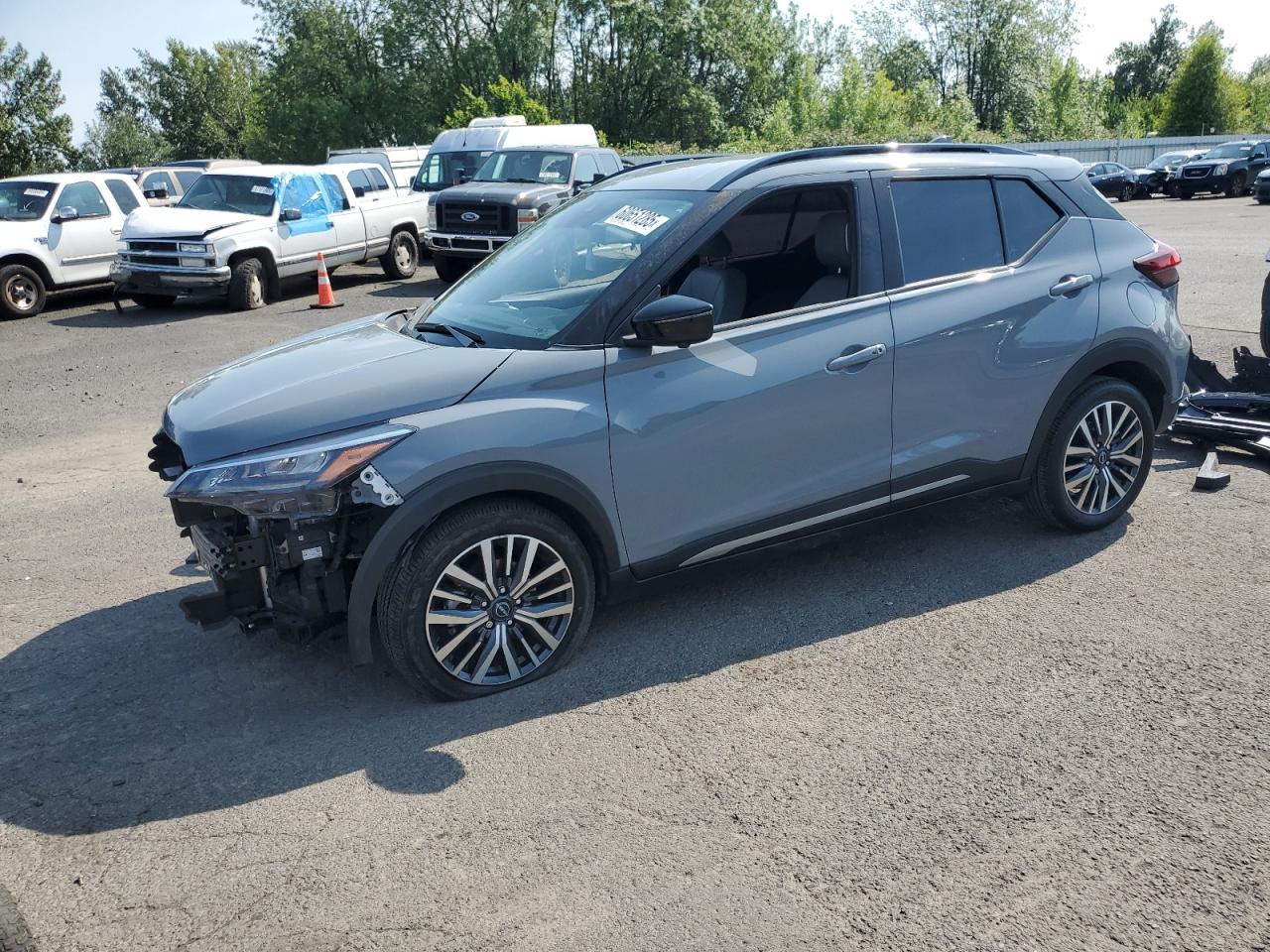 NISSAN KICKS SR