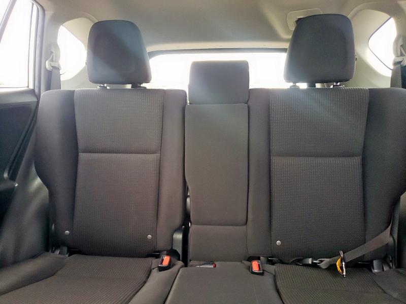 2018 TOYOTA RAV4 LE - JTMZFREV6JJ208653