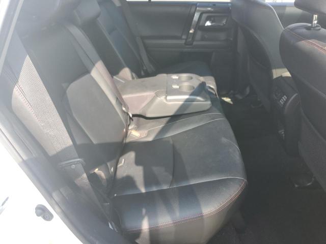 2020 TOYOTA 4RUNNER SR - JTEBU5JR5L5789434
