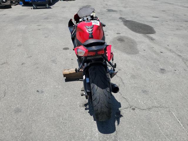 2016 SUZUKI GSX-R600 JS1GN7FA6G2100542