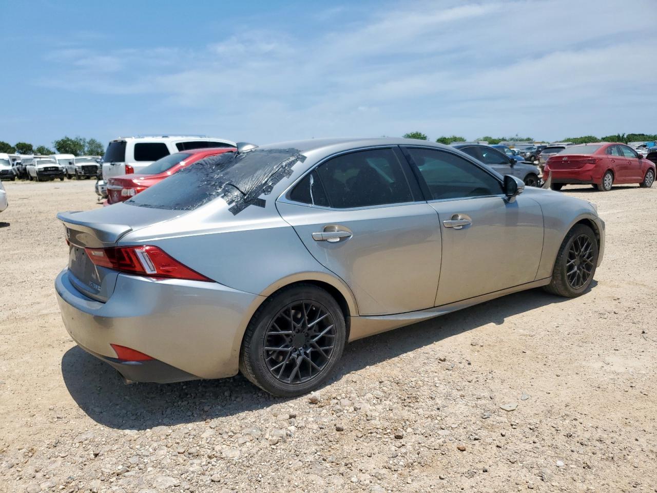 LEXUS IS 200T