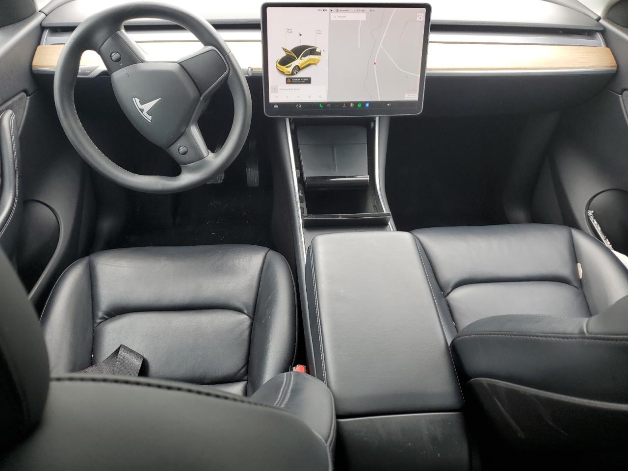 Tesla Model y 2020