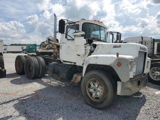 MACK R600 1980 white   R685ST77505 photo #1