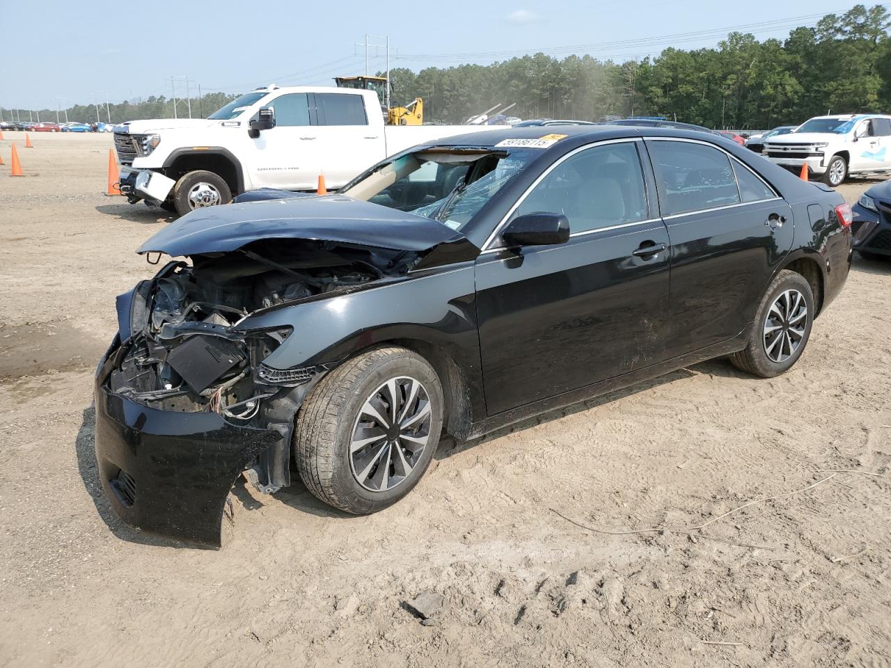 TOYOTA CAMRY BASE