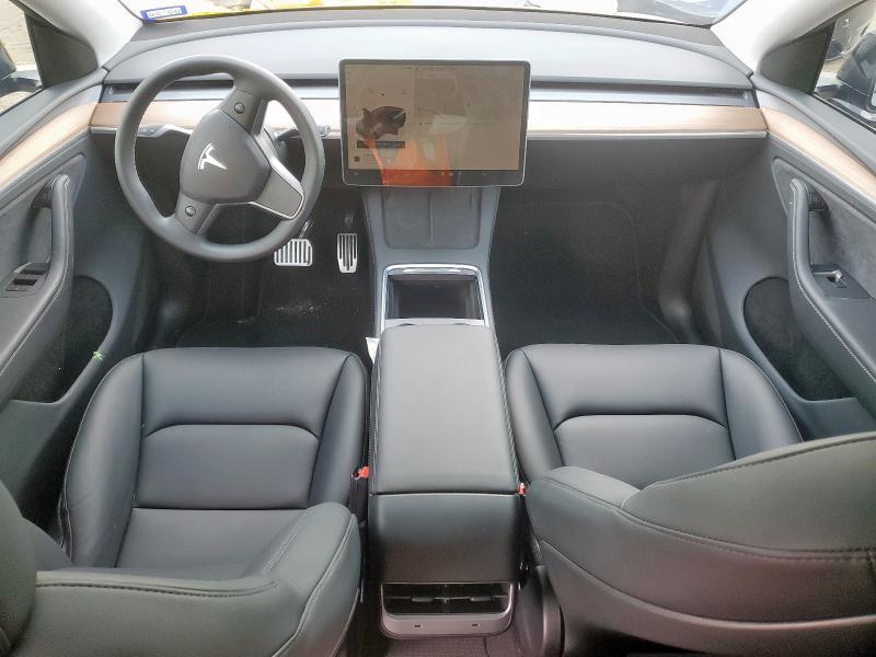 2025 TESLA MODEL Y 7SAYGDED3SA377735