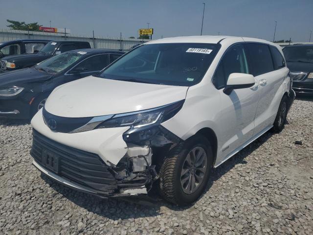 TOYOTA SIENNA LE