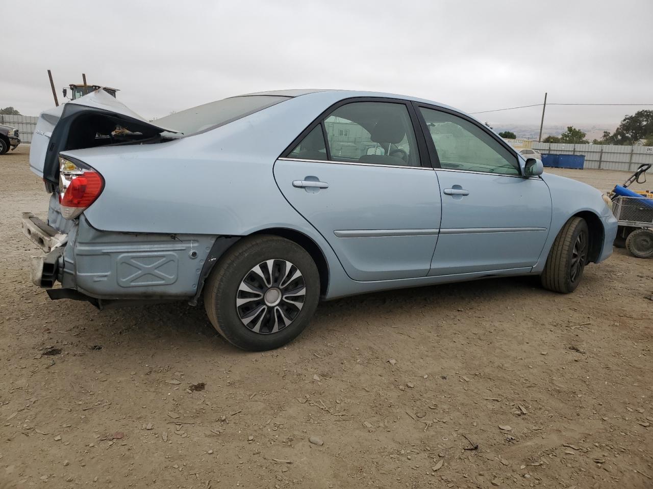 Toyota Camry le 2005