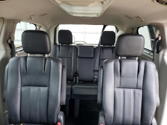 2016 CHRYSLER TOWN & COU 2C4RC1BGXGR288091