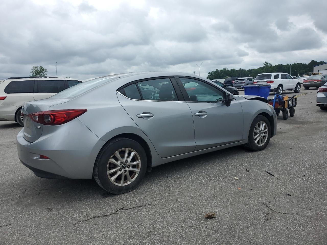 Mazda 3 sport 2016