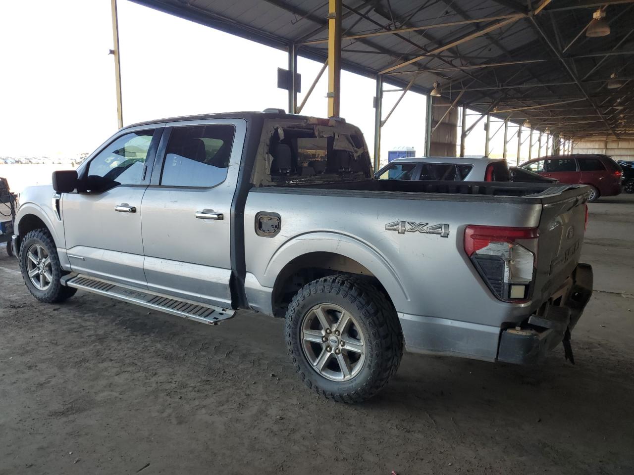 FORD F-150 SUPERCREW