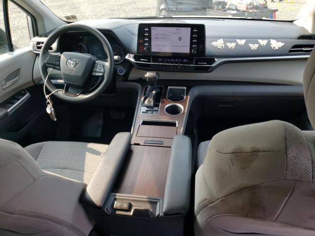 2022 TOYOTA SIENNA LE 5TDKSKFC4NS043681