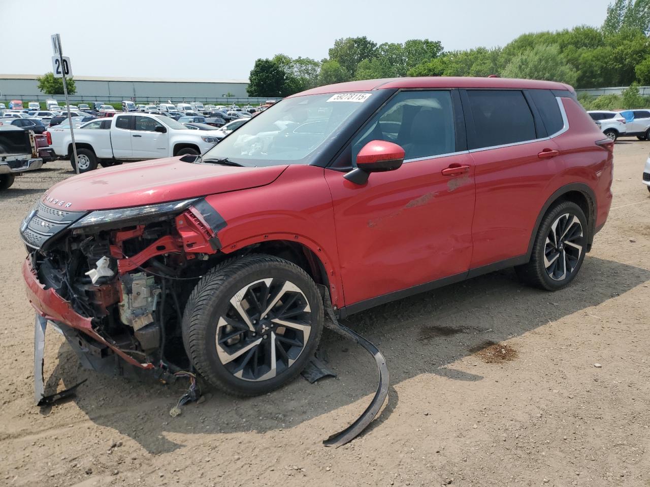 MITSUBISHI OUTLANDER SE