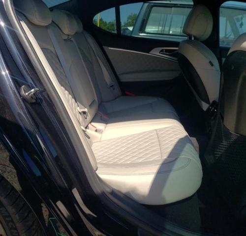 2022 GENESIS G70 BASE - KMTG54TE8NU097450