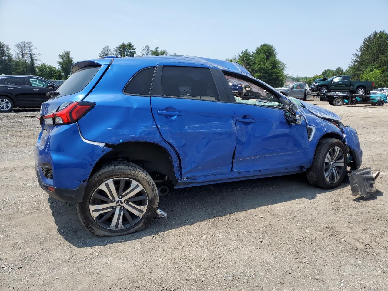 MITSUBISHI OUTLANDER SE